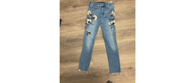 Load image into Gallery viewer, 3600 - Women&#39;s Abercrombie &amp; Fitch Jeans - 26&quot;
